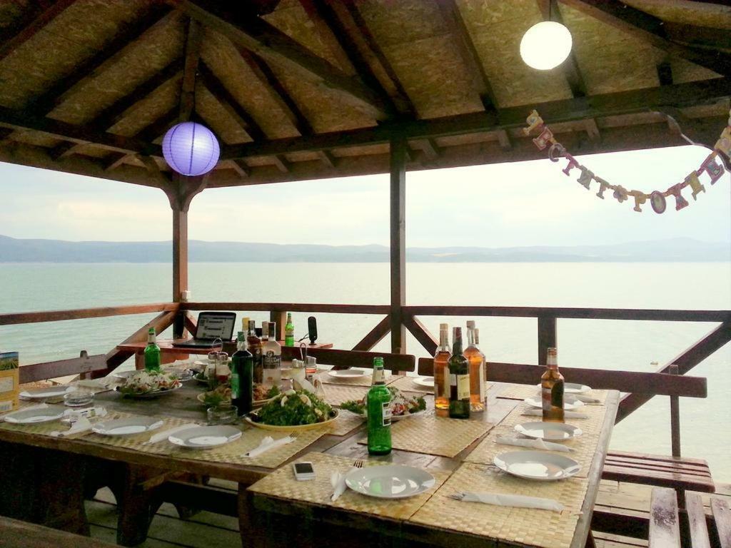 Комплекс Белите Къщи Shtarkelovo Gnezdo Exterior photo