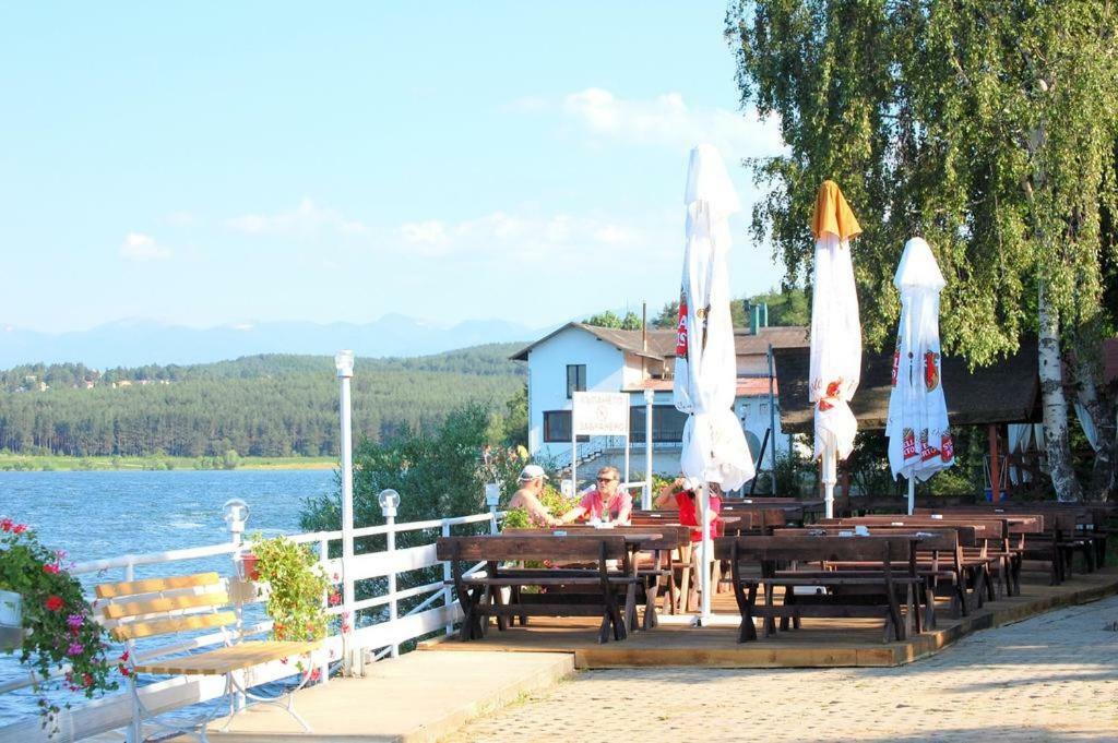 Комплекс Белите Къщи Shtarkelovo Gnezdo Exterior photo