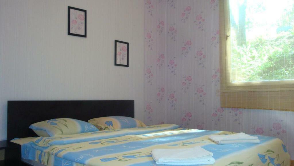 Комплекс Белите Къщи Shtarkelovo Gnezdo Exterior photo