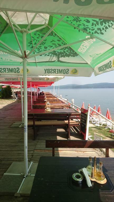 Комплекс Белите Къщи Shtarkelovo Gnezdo Exterior photo